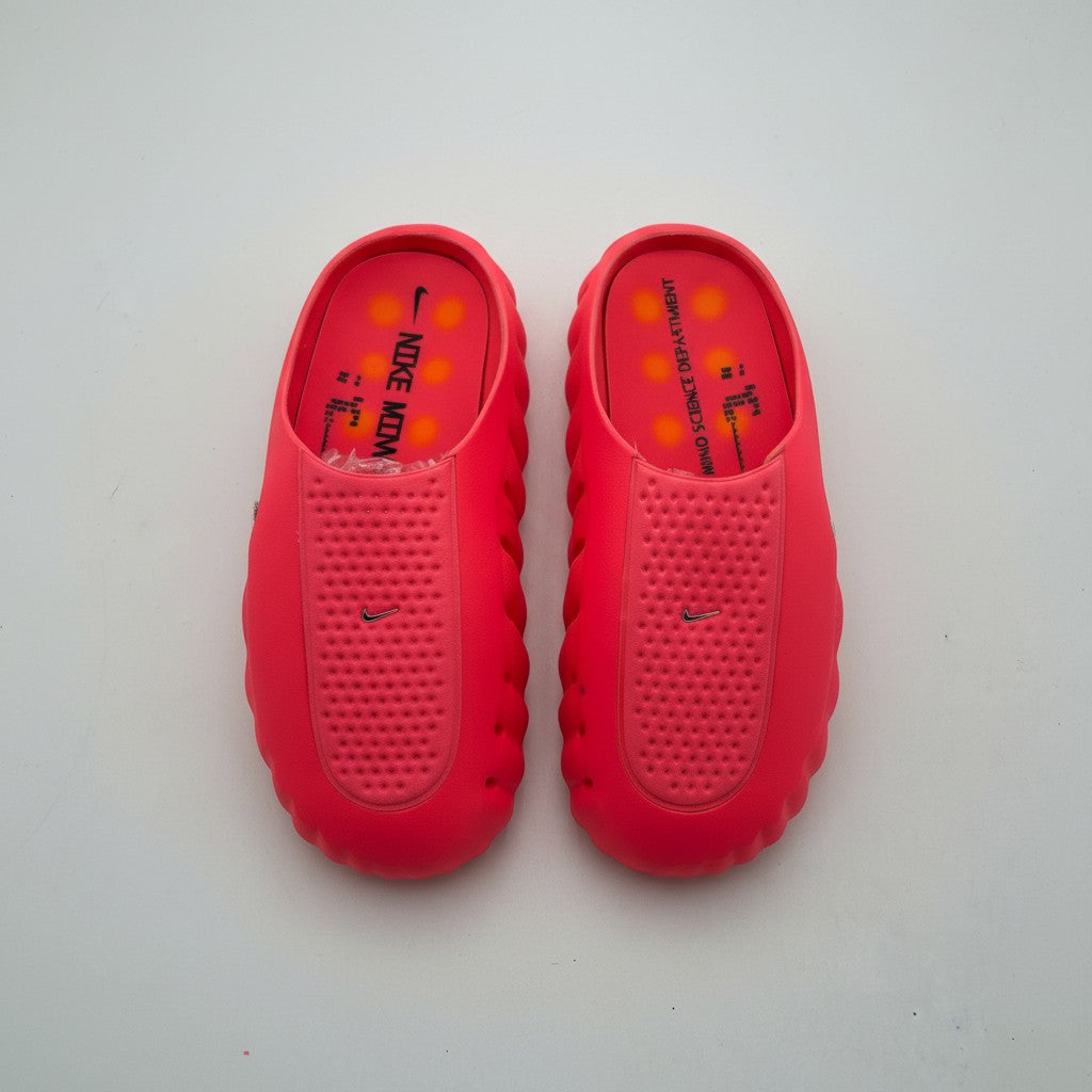 Nike Mind 001 Pregame Mules - Solar Red / Hyper Crimson